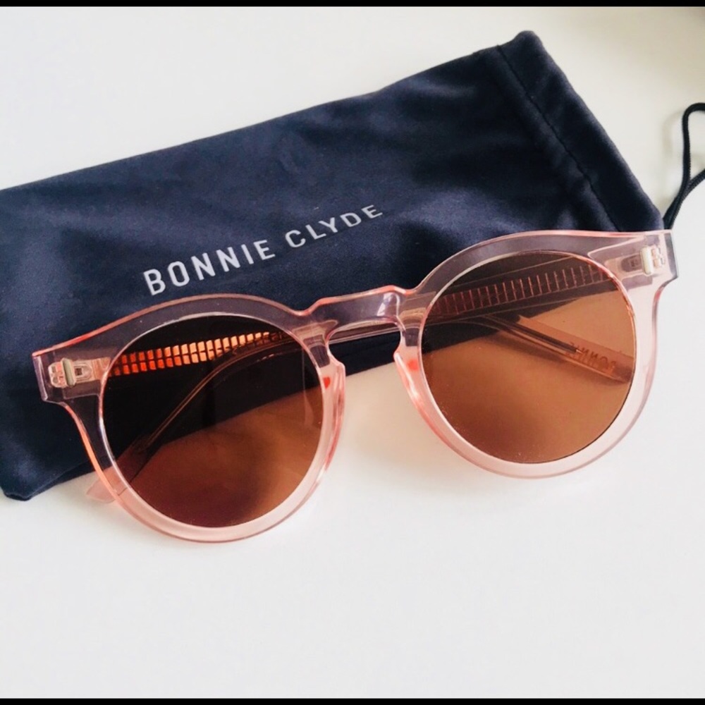 BONNIE CLYDE PINK LUCITE SUNNIES HOST PICK😍
